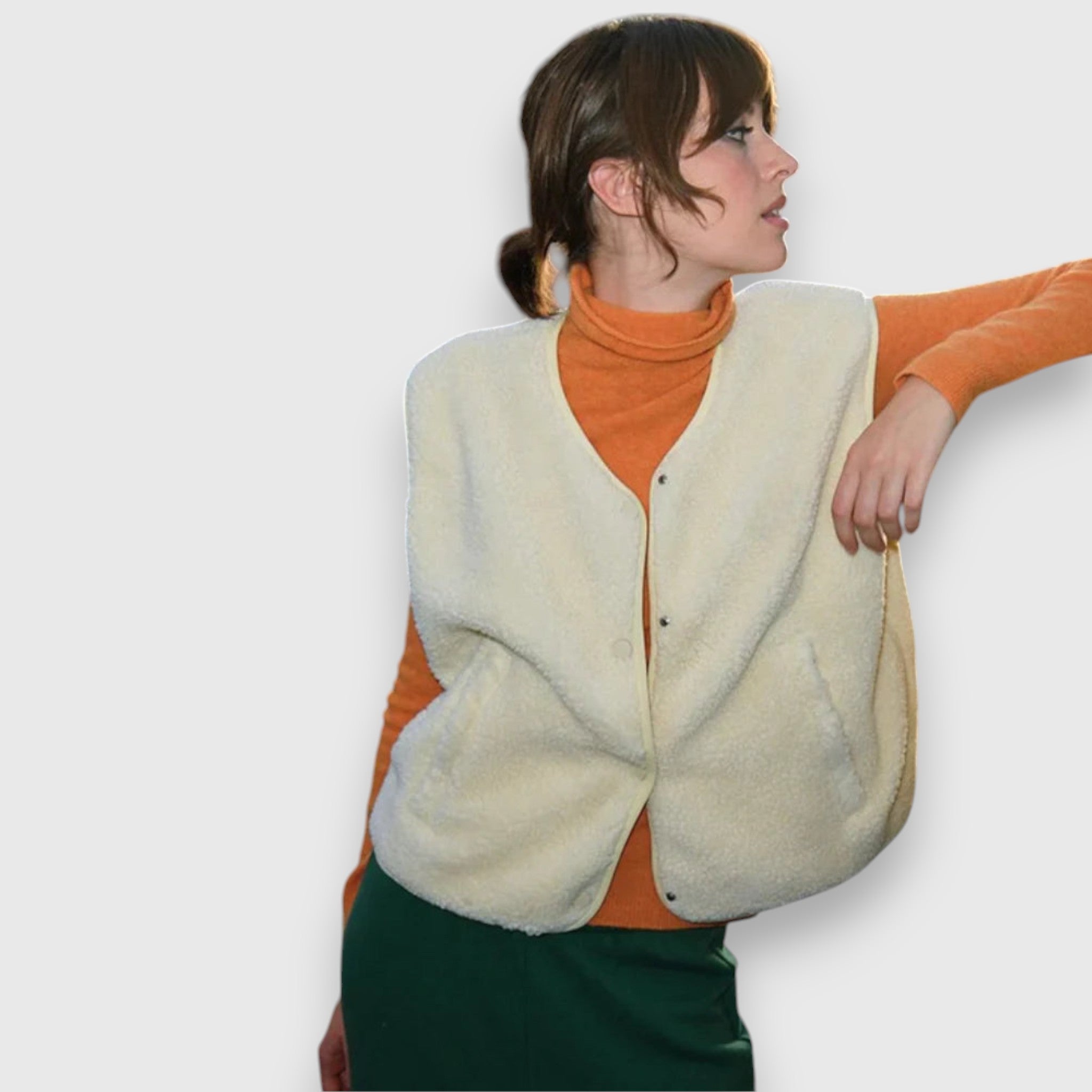 Milena – Vest