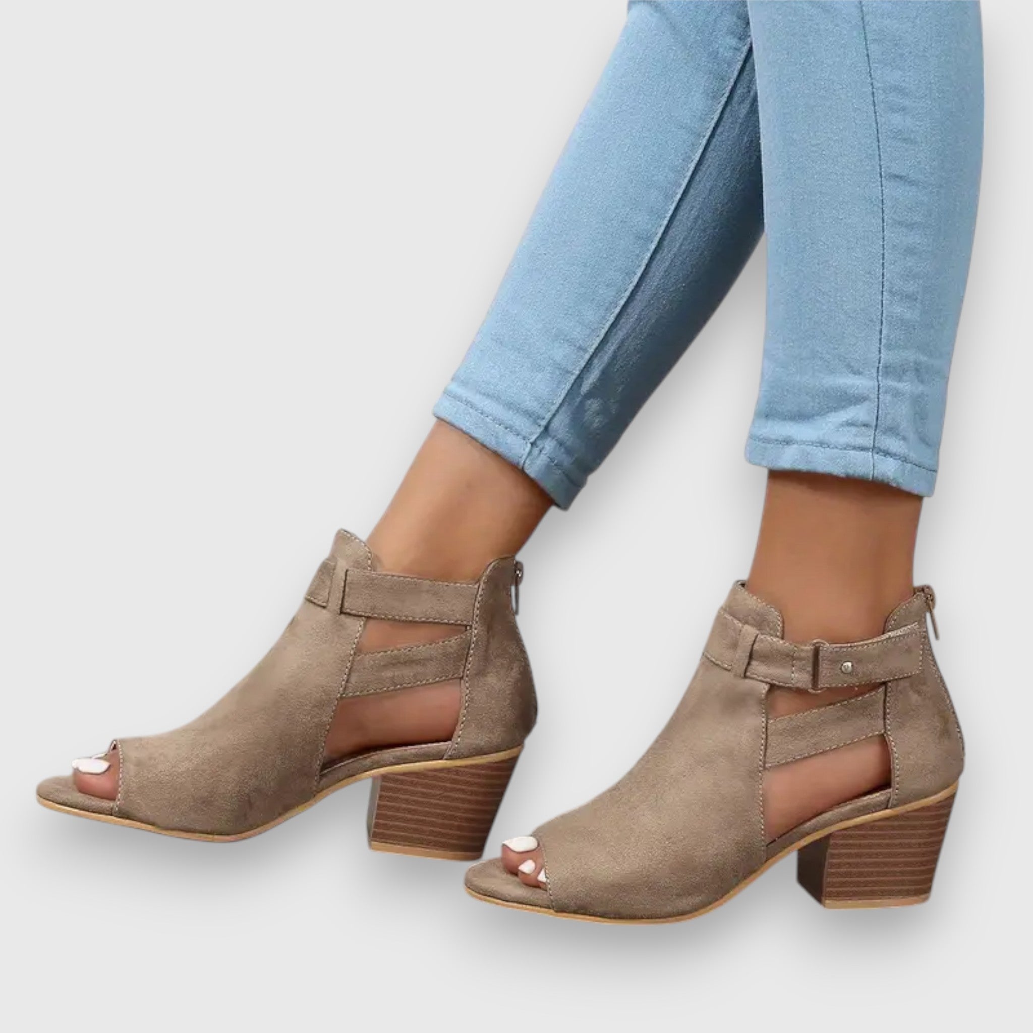 Nadine – Sandals with Thick Heels
