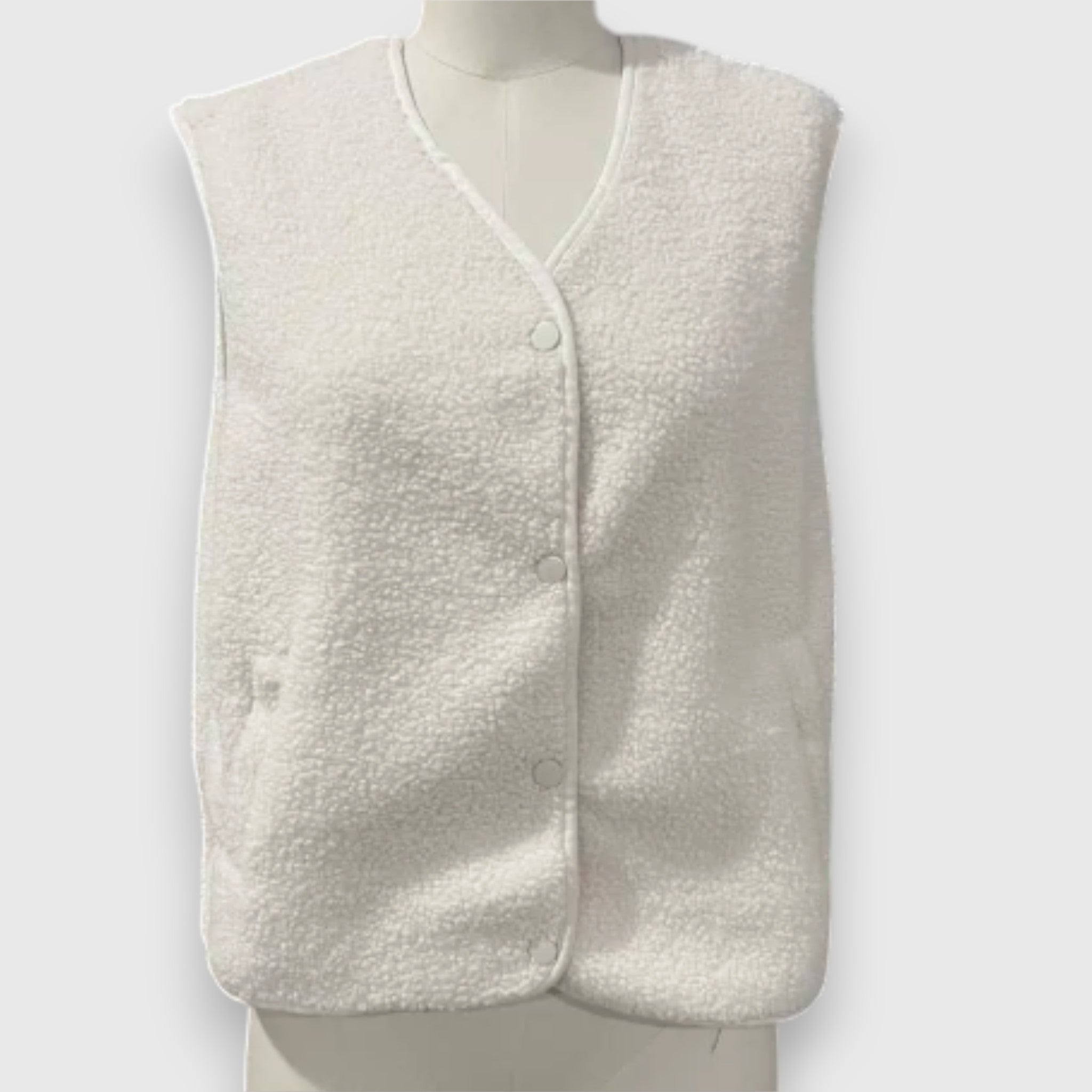 Milena – Vest