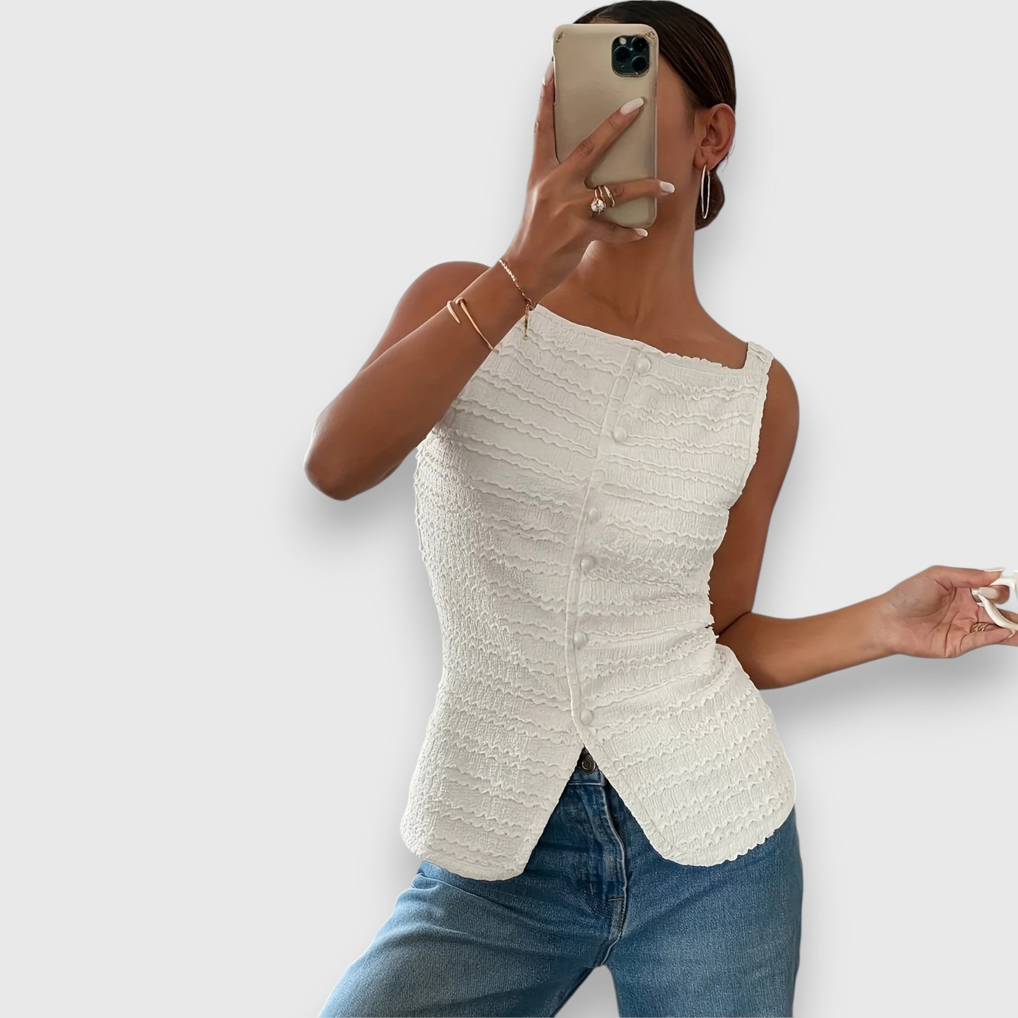 Vivea – Sleeveless Shirt